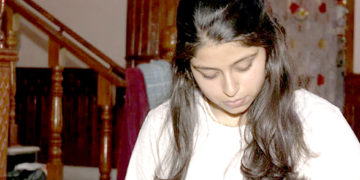 جموں و کشمیر کے ادھم پور کے 22 سالہ نوجوان خاتون کھلاڑی نے نیشنل پاور لفٹنگ چیمپئن شپ میں دو تمغے جیتے