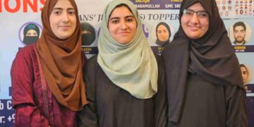 حال ہی نیٹ امتحان کے نتائج میں کامیاب ہونے والی شہر خاص کی طالبات۔۔ساحل میر