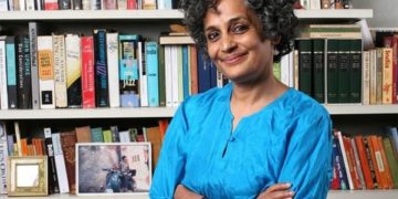 مصنفہ اروندھتی رائے کو تاحیات کامیابی کے لیے یورپی مضمون انعام ملا