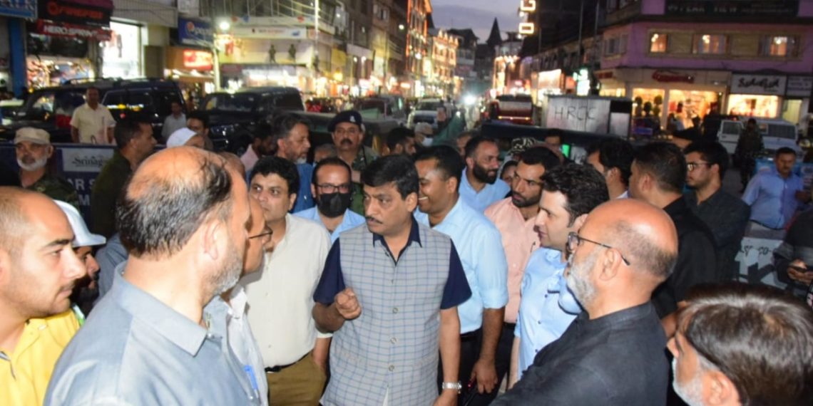 چیف سیکرٹری کا شہر کا دورہ، سمارٹ سٹی پروجیکٹوں کی پیش رفت کا لیا جائزہ