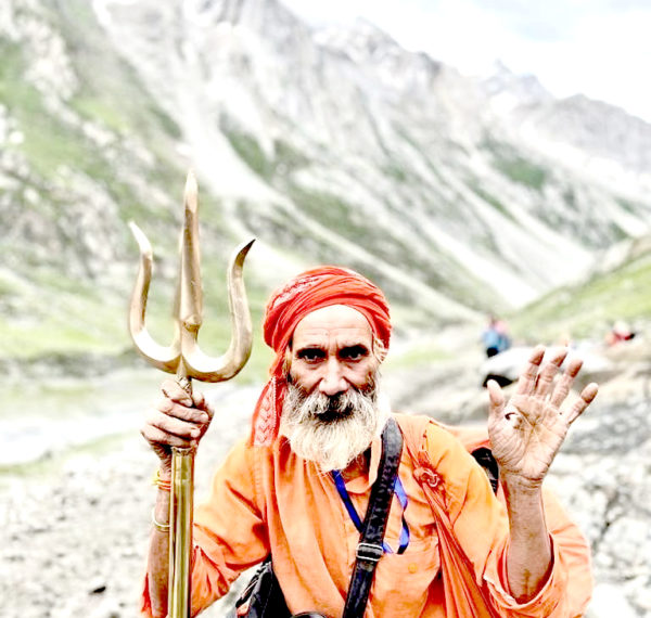 بیرون ریاست سے آنیوالا سادھو امرناتھ گپھا کی طرف روانہ۔۔۔ساحل میر