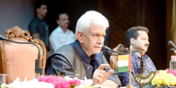 سابق طلبا نوجوانوں کی رہنمائی انجام دیں