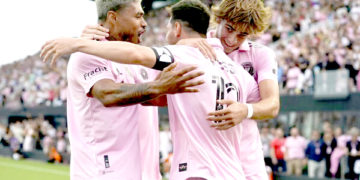 لیونل میسی نے اپنے نئے انٹر میامی ٹیم کے ساتھیوں کو کیا تحفہ دیا