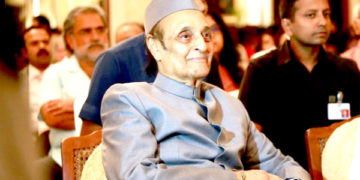 ناگزیر کو قبول کریں:کرن سنگھ