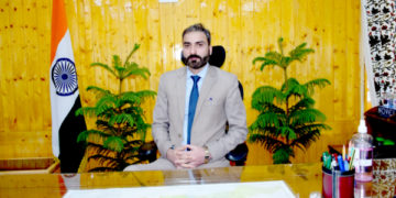 ضلع ترقیاتی کمشنر پلوامہ نے ضلع کے 120 جسمانی طور خاص اَفراد کو موٹرائزڈ ٹرائی سائیکل تقسیم کیں