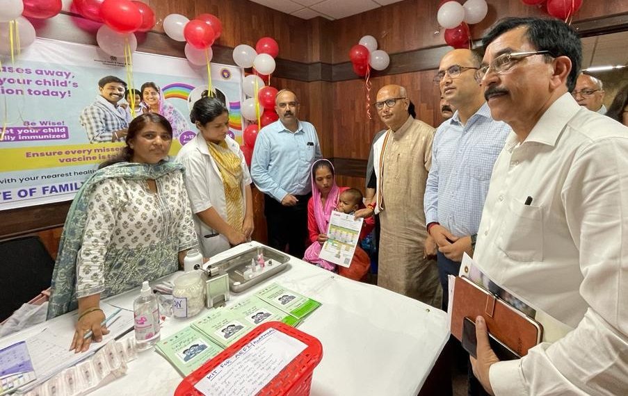 میئر جموں نے جموں میں انٹیسفائیڈ مشن اِندرا دھنش 5.0 کا آغاز کیا