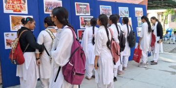 محکمہ اطلاعات نے گاندھی کالج ایگزبیشن میںحکومت کی کامیابیوں اور ثقافتی ورثہ کو پیش کیا