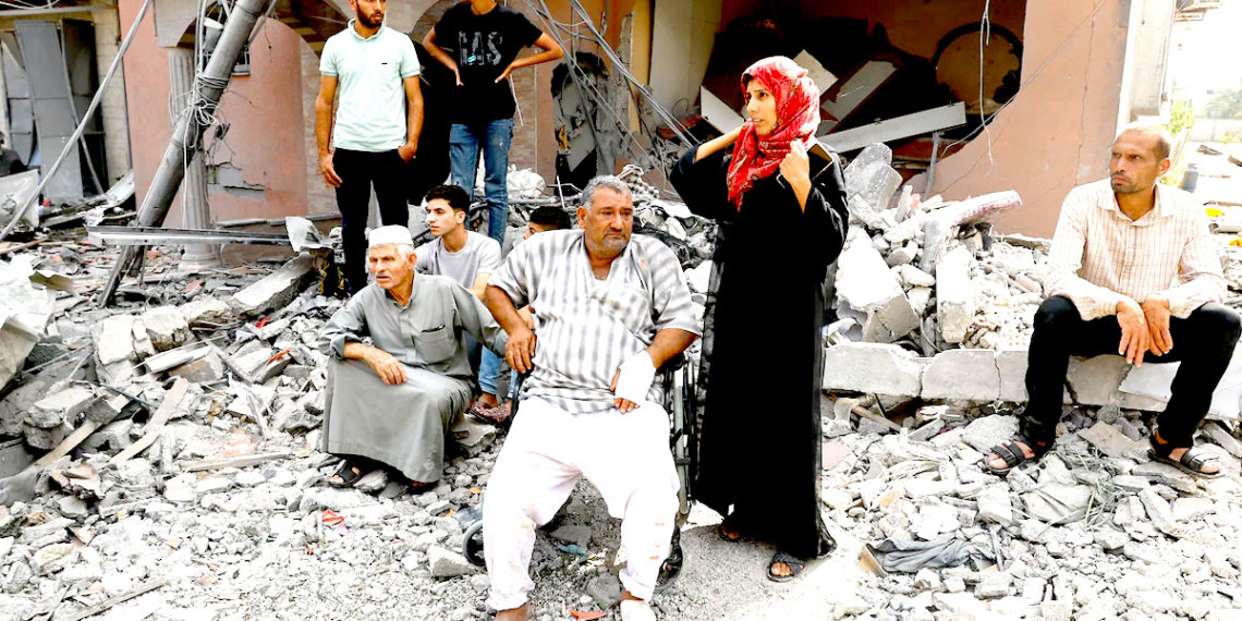 اسرائیل نے بھوک کوبھی بنایا جنگ کا ہتھیار! بم دھماکوں سے لرزرہے غزہ میں 50 ہزار حاملہ خواتین شدید تکلیف کی شکار