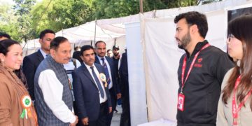 راجیو رائے بھٹناگر نے گورنمنٹ پولی تکنیک کالج جموں میں میگا جاب میلے کا اِفتتاح کیا