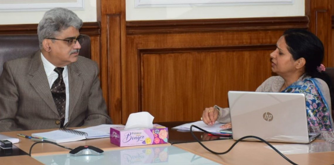 چیف سیکرٹری نے آر ڈی ڈی کے کام کاج کا لیا جائزہ