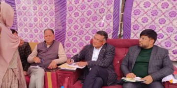 پرنسپل سیکرٹری نے عوامی دربار کی صدارت کی ، کمیونٹی کے مسائل اور مظالبات کو سُنا