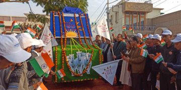 سوربھ بھگت نے شمسی رَتھ یاترا کو ہری جھنڈی دِکھاکر روانہ کیا