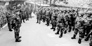 پندرہویں کور کمانڈر نے بانڈی پورہ کے گریز سیکٹر کا کیا دورہ