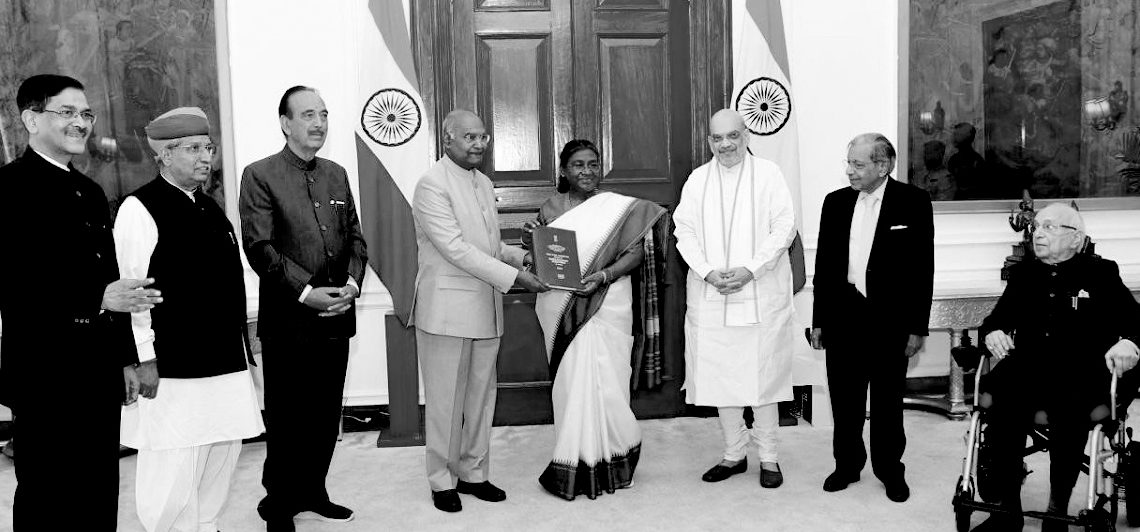 ون نیشن ون الیکشن پر کوند کمیٹی کی رپورٹ صدرجمہوریہ دروپدی مرمو کو پیش