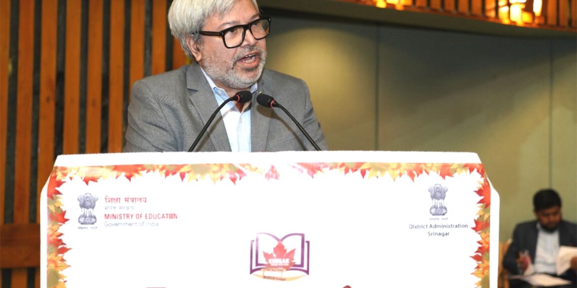 اہلِ کشمیر کی اردو ذبان اور کتابوں سے محبت قابل رشک : ڈاکٹر شمس اقبال