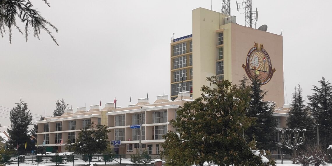 کل لئے جانے والے سبھی امتحانات ملتوی :کشمیر یونیورسٹی