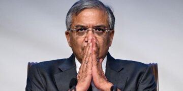 چیف الیکشن کمشنر کے اثاثوں کی تفصیلات ’نجی معلومات‘ قرار، ساکیت گوکھلے کے سخت سوالات