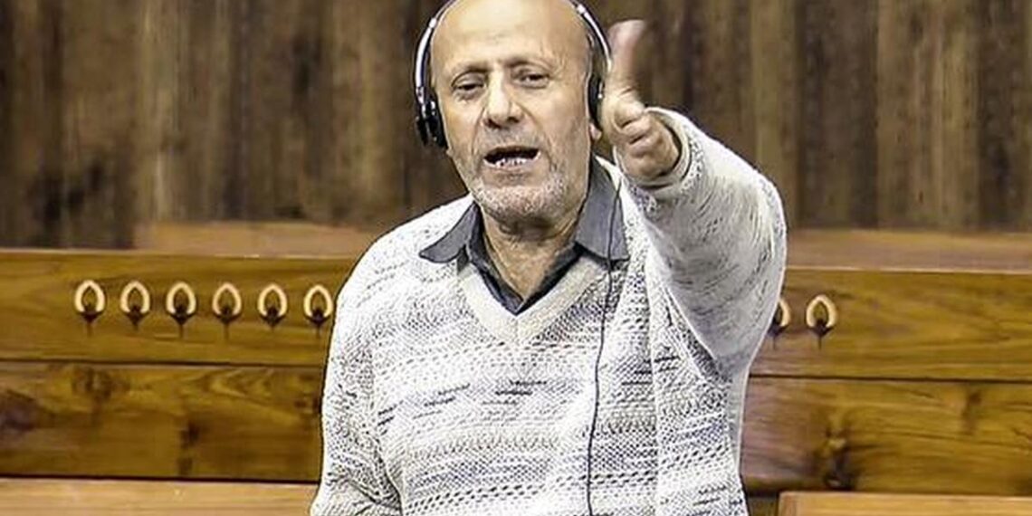 والد کی حالت تشویشناک،انجینئر رشید کی ضمانتی درخواست مسترد