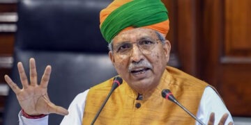 لوک سبھا اراکین کی تعداد ، 815 ہو جائیگی، 272 نشستیںخواتین کیلئے