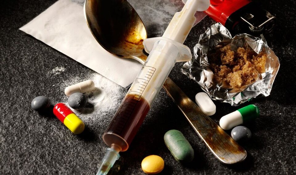 پلوامہ میں منشیات کا مجرم , 32.19 لاکھ روپے کی جائیداد ضبط