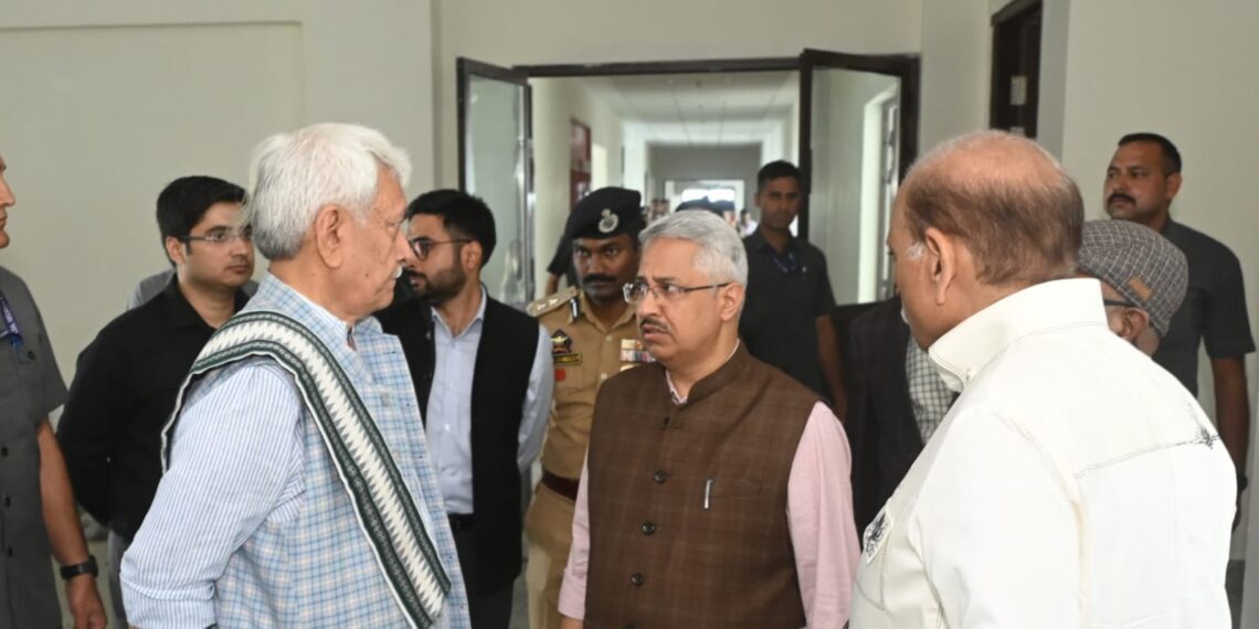 امرناتھ یاترا 2026۔ ایل جی کا یاتری نواس کا جائزہ 