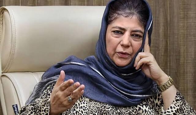 کشمیری مٹن تاجروں کی پریشانی کے معاملے پر محبوبہ مفتی کی پنجاب کے وزیر اعلیٰ سے بات چیت