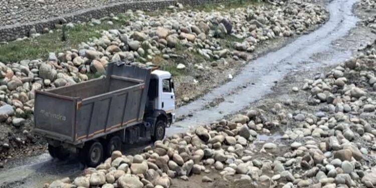 مشترکہ پینل کی تشویشناک رپورٹ،بڈگام میں نالہ سکھ ناگ ' 'اندھا دھند اور غیر سائنسی‘کان کنی سے تباہ
