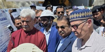 زو جیلا ٹنل کی بروقت پیش رفت ایک اہم سنگ میل، گڈکری، لیفٹیننٹ گورنر اور وزیر اعلیٰ کی تقریب میں شرکت