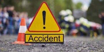 موٹر سائیکل سوار جاں بحق،ٹپر کھائی میں گرنے سے باپ بیٹا ہلاک