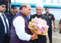 وزیر دفاع راج ناتھ سنگھ سرینگر پہنچے،ایل جی کا ائر پورٹ پر استقبال