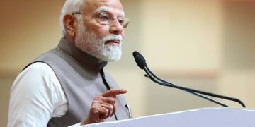 پیپر لیک مقدمات کیلئے فاسٹ ٹریک عدالتیں ہوں گی،نوجوانوں کے مستقبل سے کھیلنے والوں کو نہیں بخشا جائے گا: وزیر اعظم