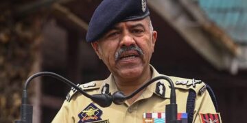 ڈی جی پی نلین پربھات کا اودھم پور-کٹھوعہ دورہ،علاقے میں جاری انسدادِ دہشت گردی آپریشنز کا جائزہ