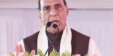 وزیر دفاع کی پاکستان کو وارننگ، کسی بھی دہشت گردانہ کارروائی کا سخت جواب دیا جائے گا